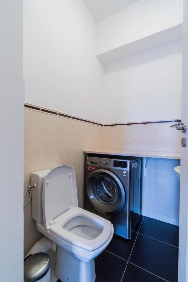 Luxury Baneasa Apartment Bukares Bagian luar foto