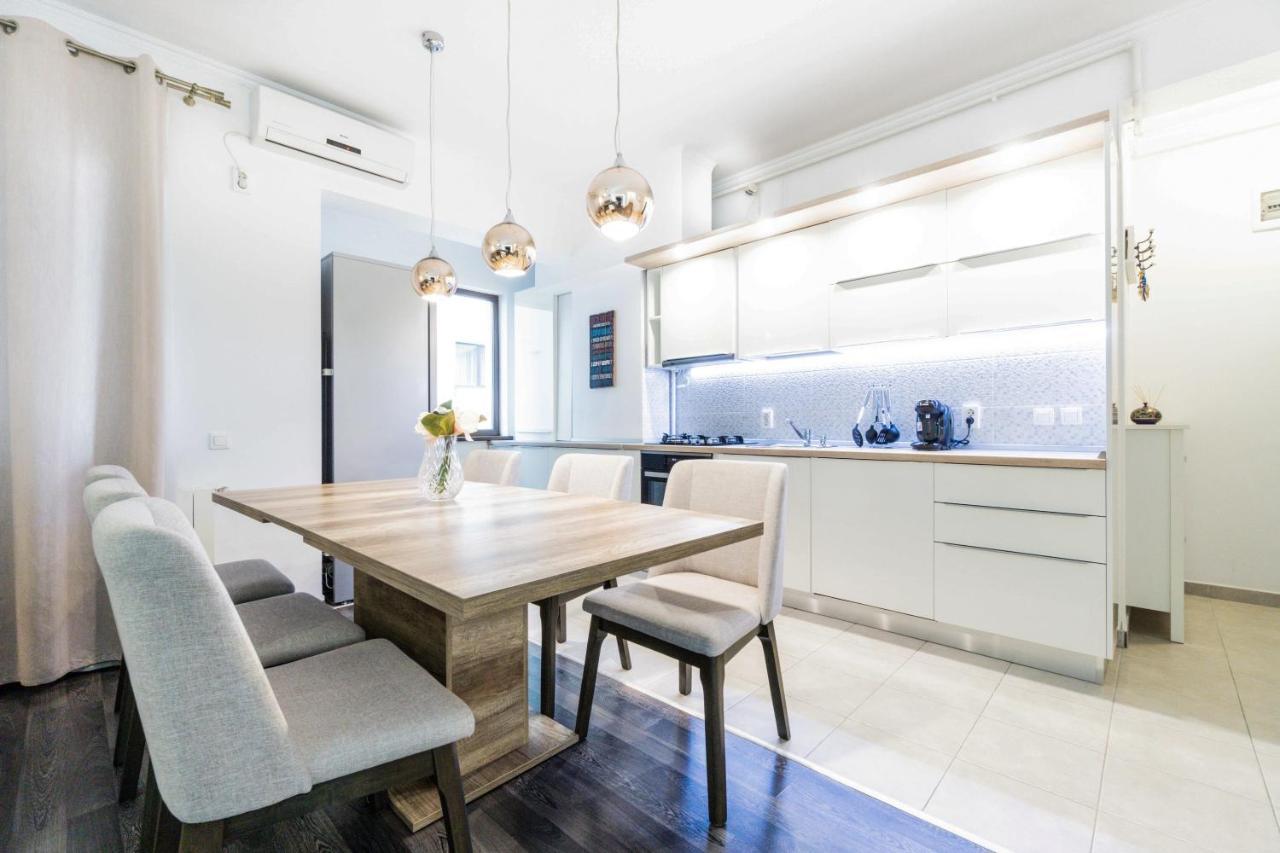 Luxury Baneasa Apartment Bukares Bagian luar foto